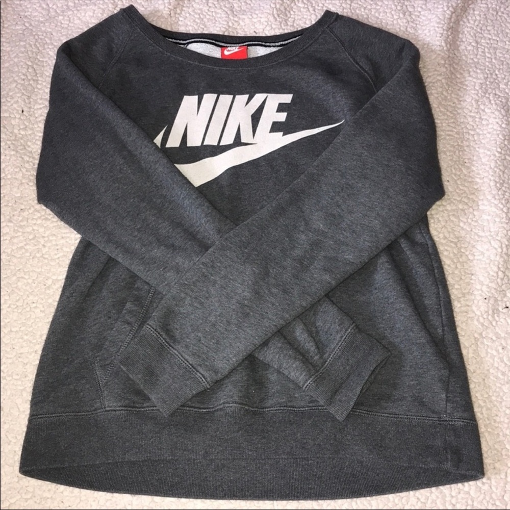 Nike Sweat Shirt!